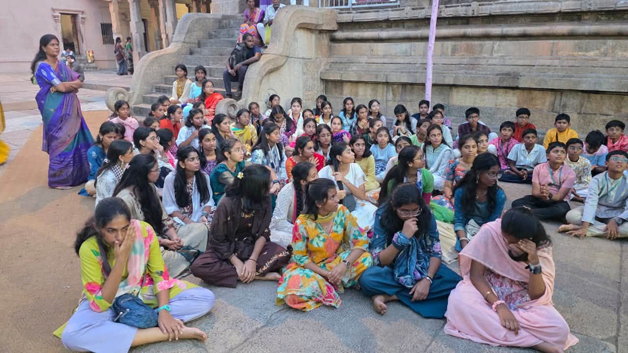 Dasara Yatra by Slate students! The first day, Ranganatha Swamy Temple, Srirangam, Tiruchurapalli, Tamil Nadu!