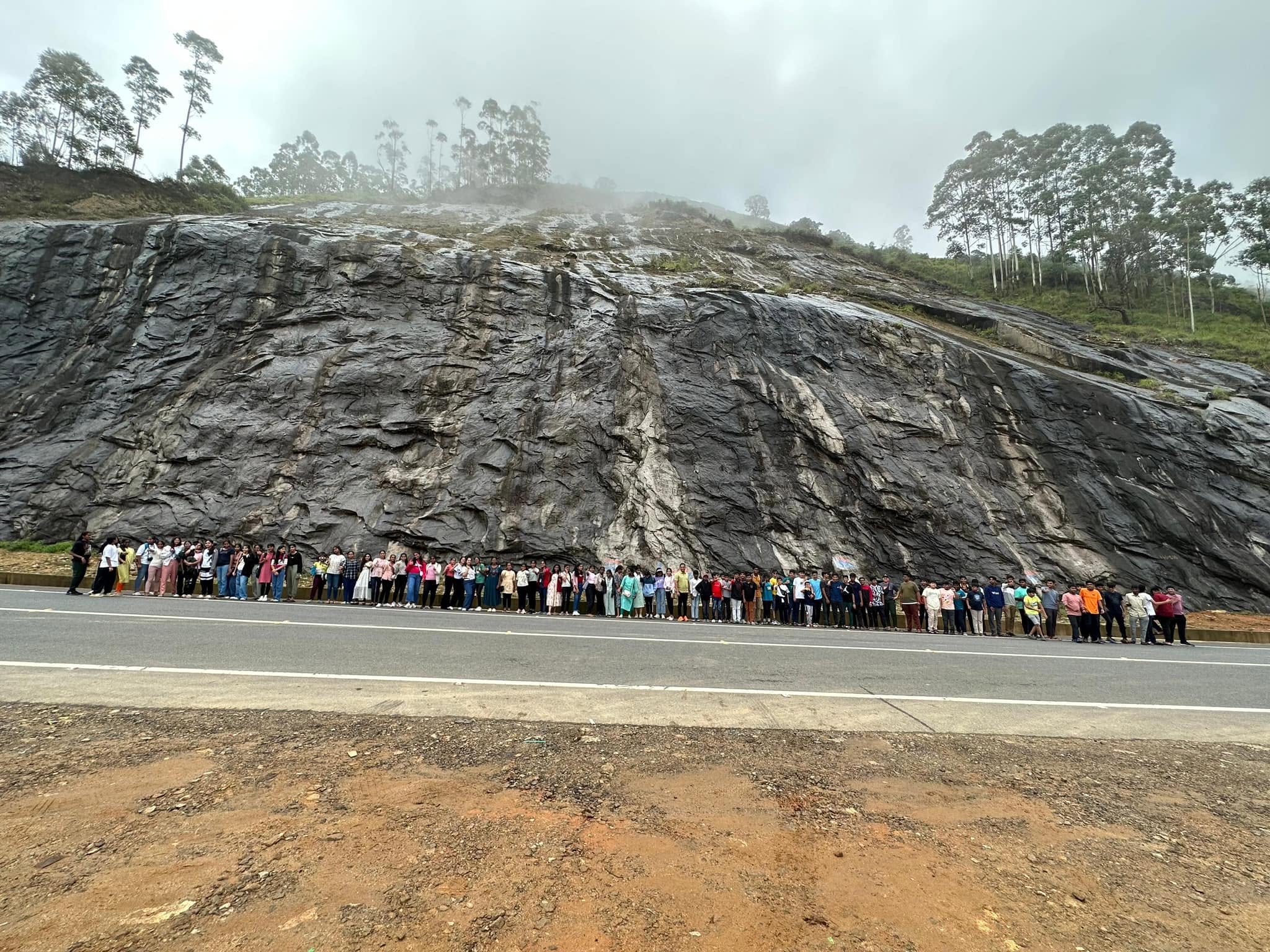 Group photo at Lockhart gap - Munnar