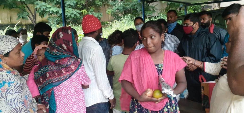 Distributed over 1000 food