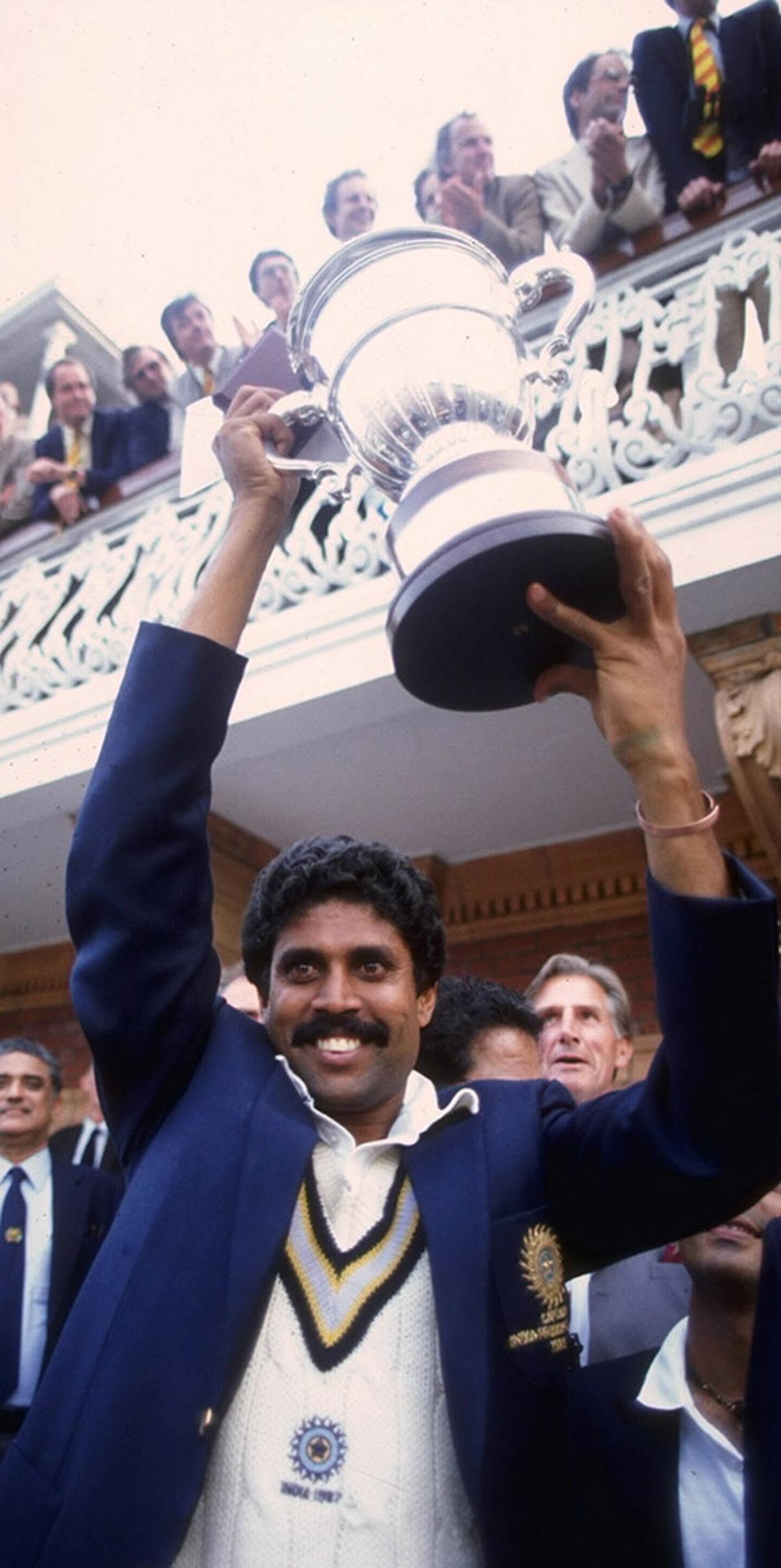 Posting photos from the 80s has become a trend. Why do I have to stay silent. Here's a photo of me in 83. Then Lords did a miracle in the cricket ground !